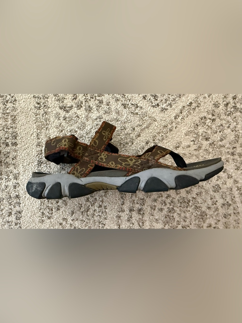 Keen Thong Style Women’s Waterproof Sandal Vegan Sz 7 Flowered - Picture 5 of 8